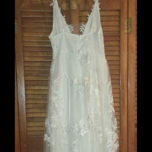 DAVID'S BRIDAL WEDDING DRESS